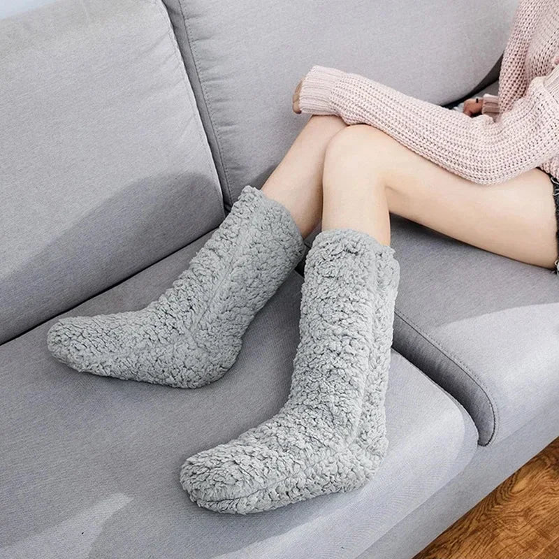 Fluffy Thermo Lounge Socken – Weiche warme Plüsch Haussocken für winterlichen Komfort