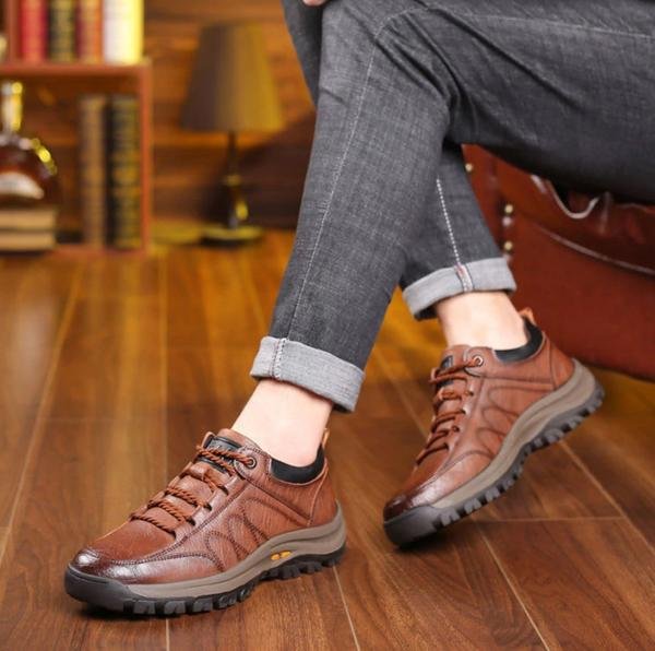 Handgefertigte Freizeitschuhe für Männer aus echtem Leder
